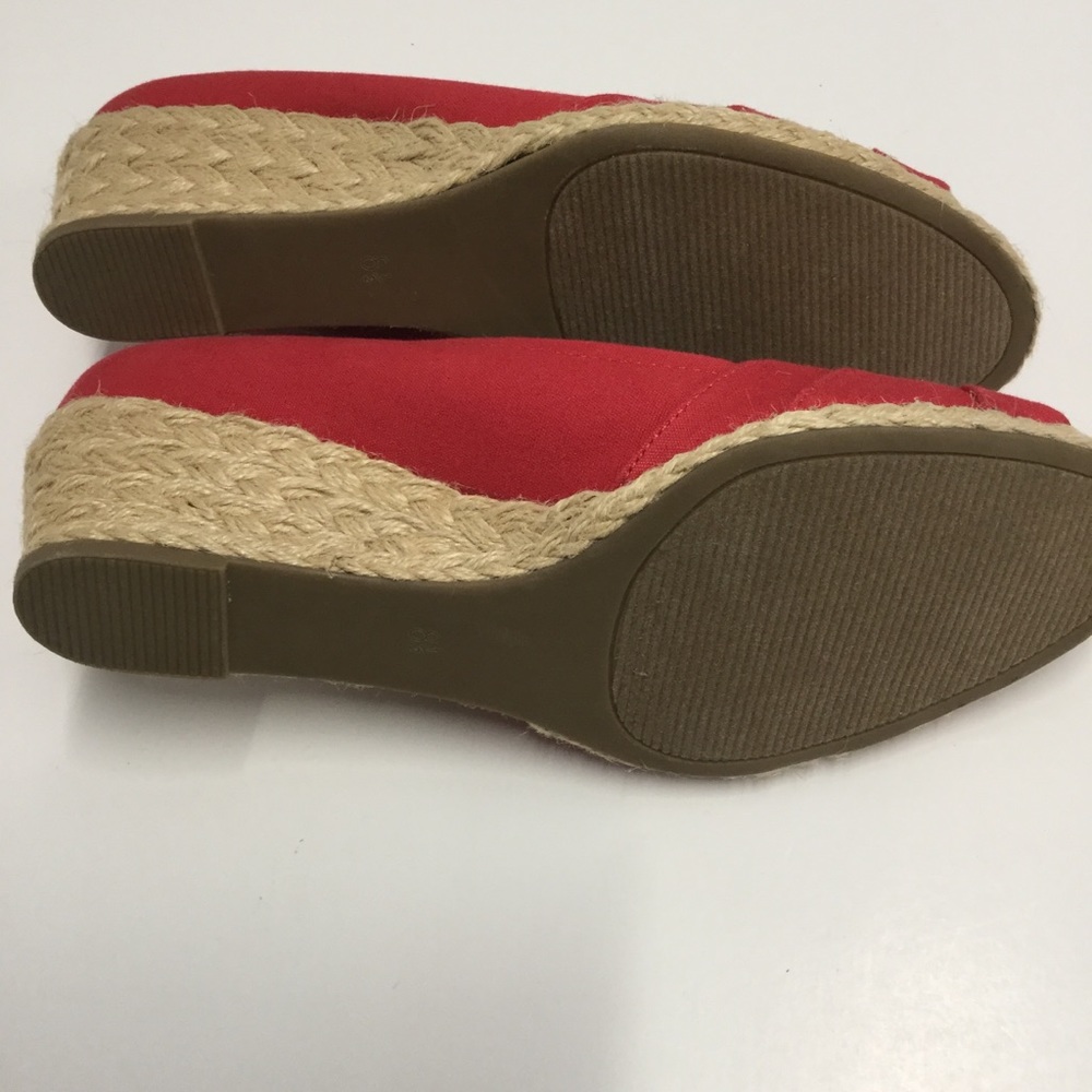 Amelia Grace Peep toe Wedge Red/Tan - SZ 8.5 - Picture 7 of 13